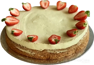 Pistáciová Torta s Orechovým Korpusom, Pistáciovým Krémom a Jahodami (Bezlepková)